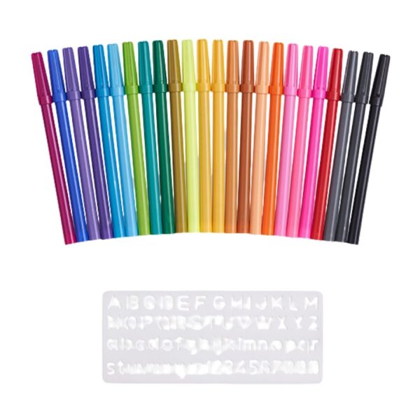 Close-up of the flexible bold tip of a Camel sketch pen.